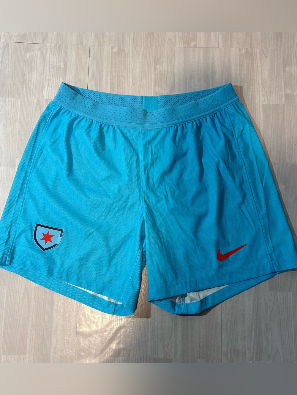 Chicago Red Stars Nike Dri-Fit Shorts Men's Size Medium Athletic
